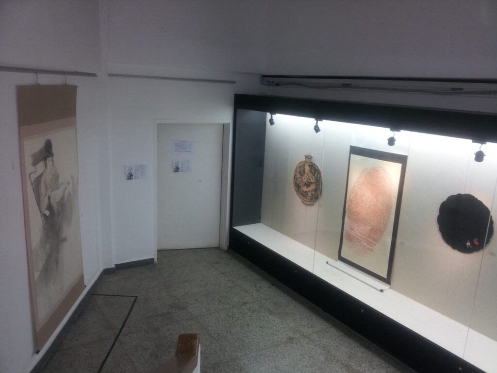 서울대학교 117전 전시 전경, 서울대학교 총동창회관