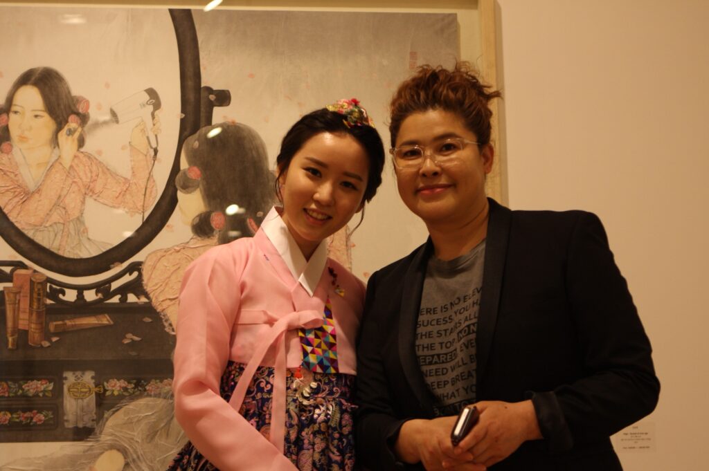 G-LOVE 아이티 심장병 어린이 수술기금마련展 전시 전경, LIG-Art Space