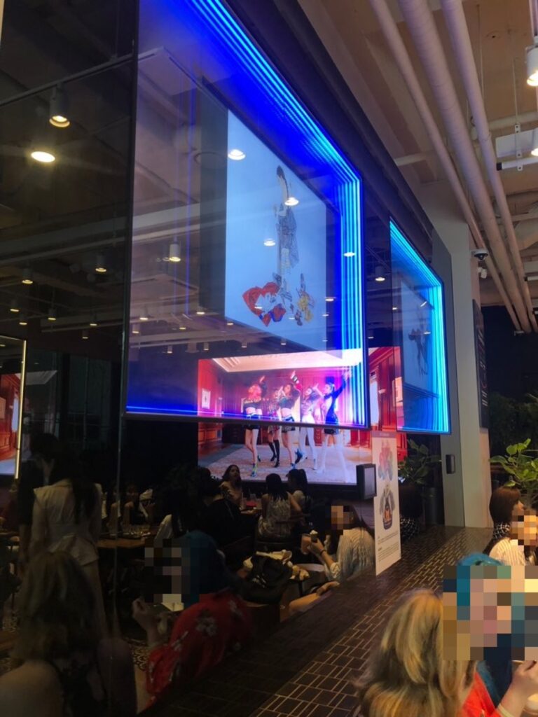 [JYP Soul Cup & 한국화의 아이돌 김현정] JYP Center 소울컵 아트 컬래버레이션 전시 전경