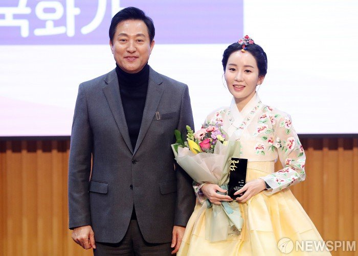 서울홍보대사 감사패 받은 한국화가 김현정 뉴스핌